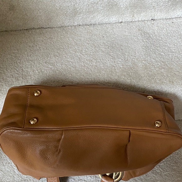 Michael Kors Tan Leather Shoulder Bag - Picture 8 of 16
